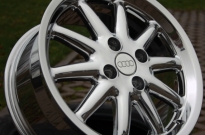 Audi Bolero hochglanzverdichtet