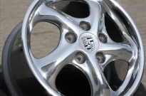Porsche hochglanzverdichtet