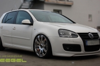 VW Golf 5 R-Line auf Lombatho und KW Gewindefahrwerk